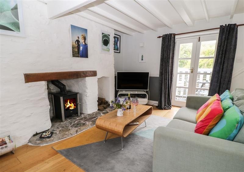 The living area at 3 River View, Looe