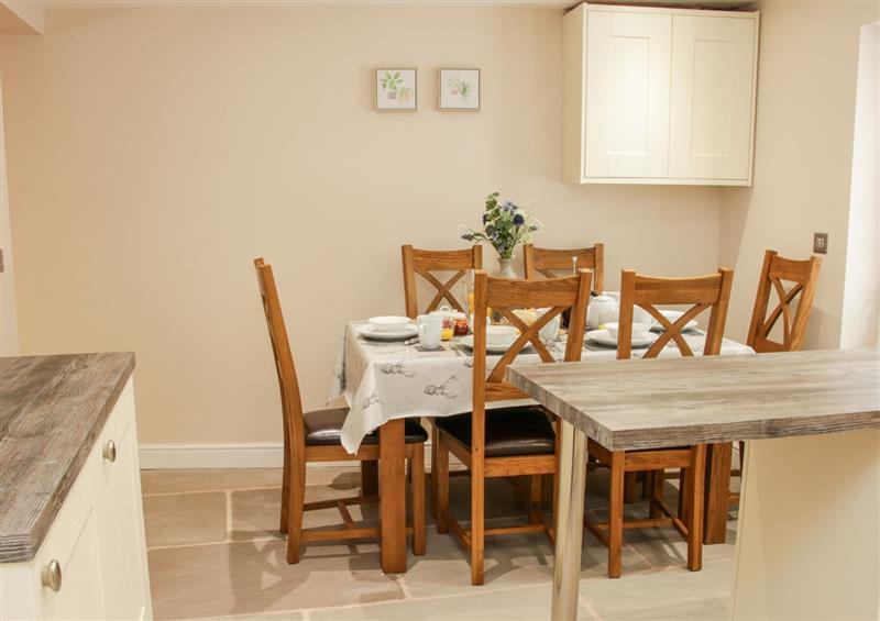 The dining area at 3 Rock Terrace, Llanarmon Dyffryn Ceiriog near Glyn Ceiriog