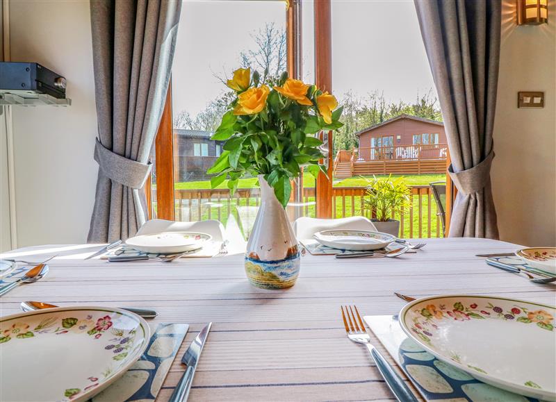 Dining room at 3 The Glade, St Minver Rock