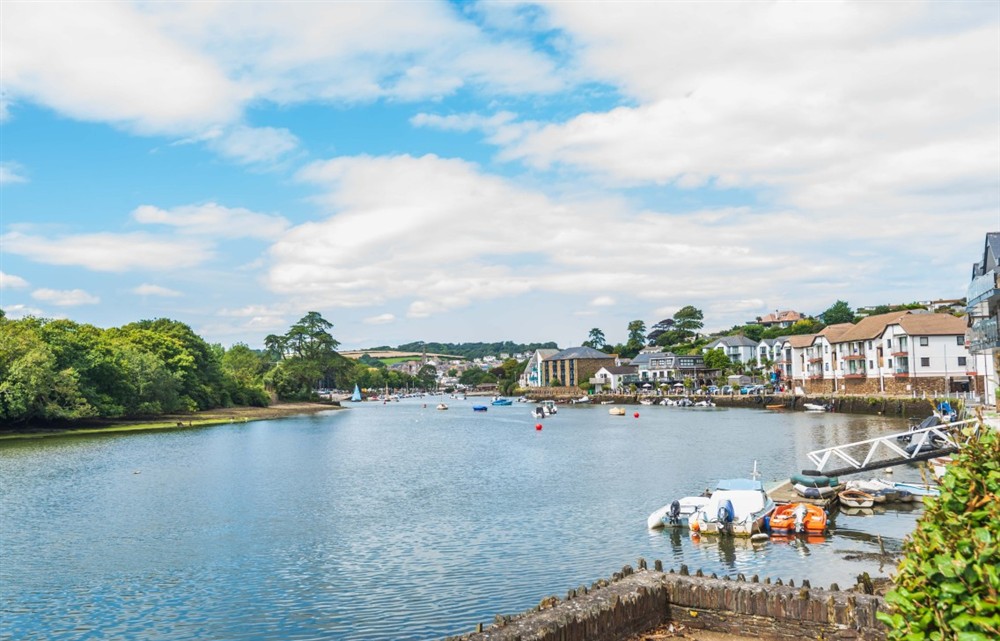 Photo of 3 The Moorings (photo 2) at 3 The Moorings in Kingsbridge