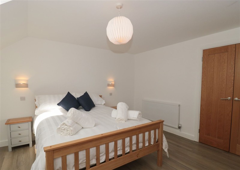 One of the bedrooms (photo 2) at 3 The Stables, Watchfield near Highbridge