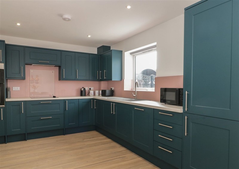 The kitchen at 3 The Stables, Watchfield near Highbridge