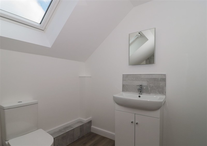 This is the bathroom (photo 2) at 3 The Stables, Watchfield near Highbridge