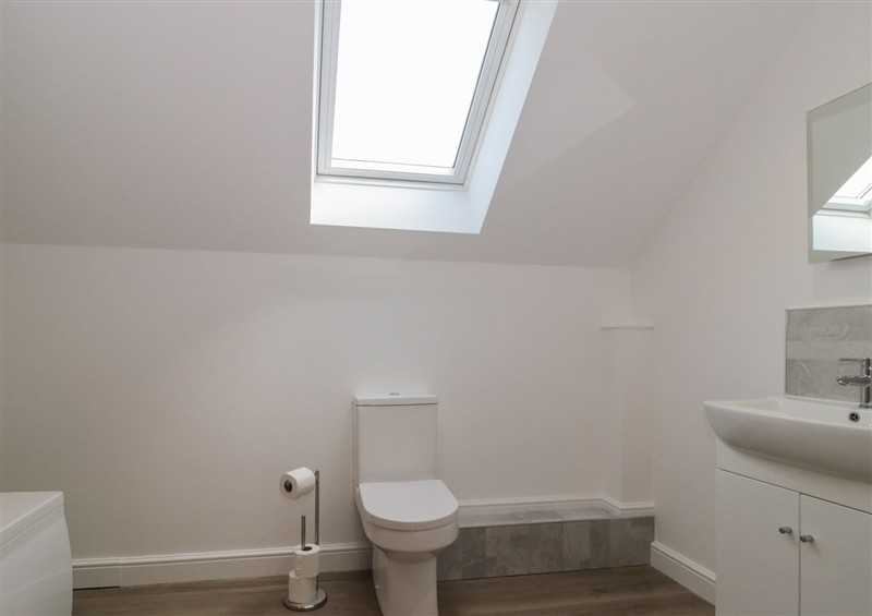 This is the bathroom at 3 The Stables, Watchfield near Highbridge