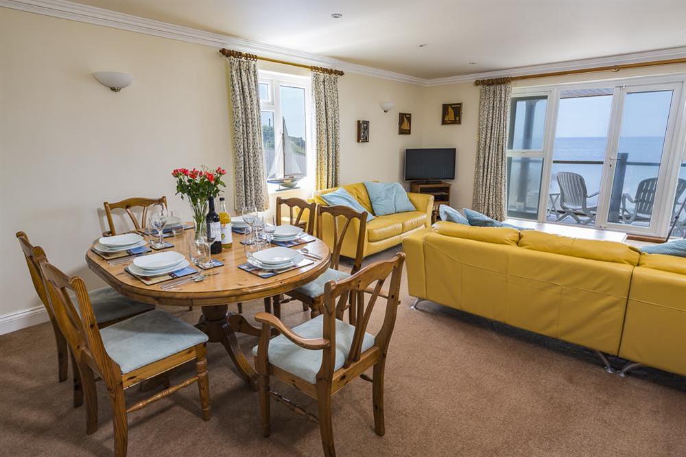 Open plan living and dining area at 3 Thurlestone Rock Apartments in Thurlestone, Kingsbridge
