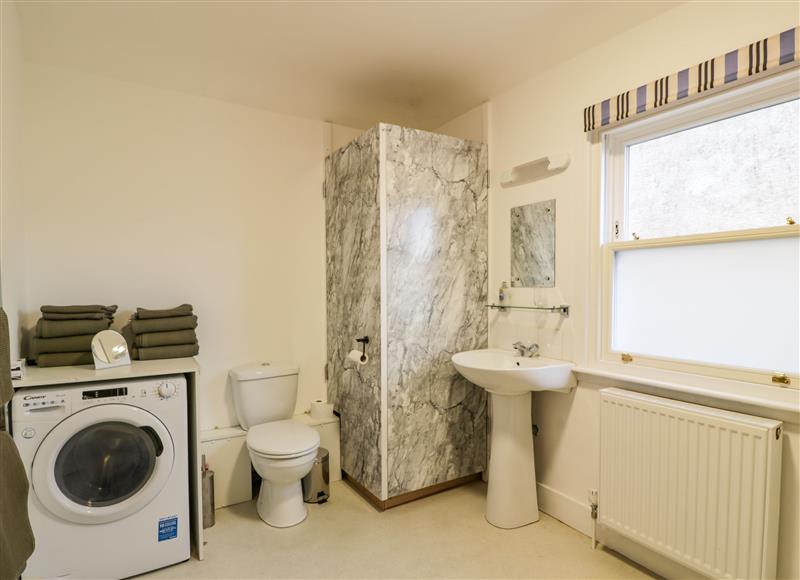 The bathroom at 30 Union Street, Kirkcudbright