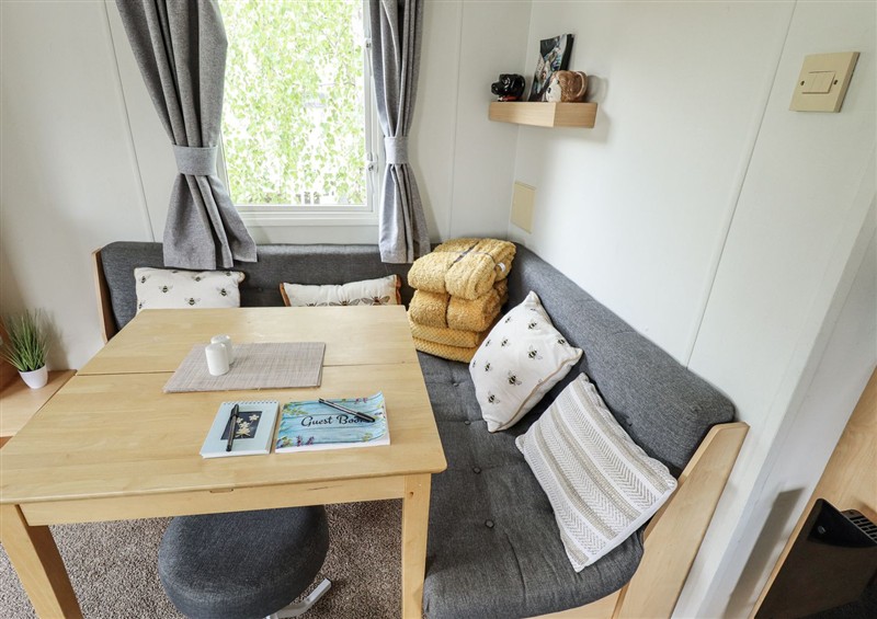 Inside (photo 2) at 31 Castle View, Tattershall