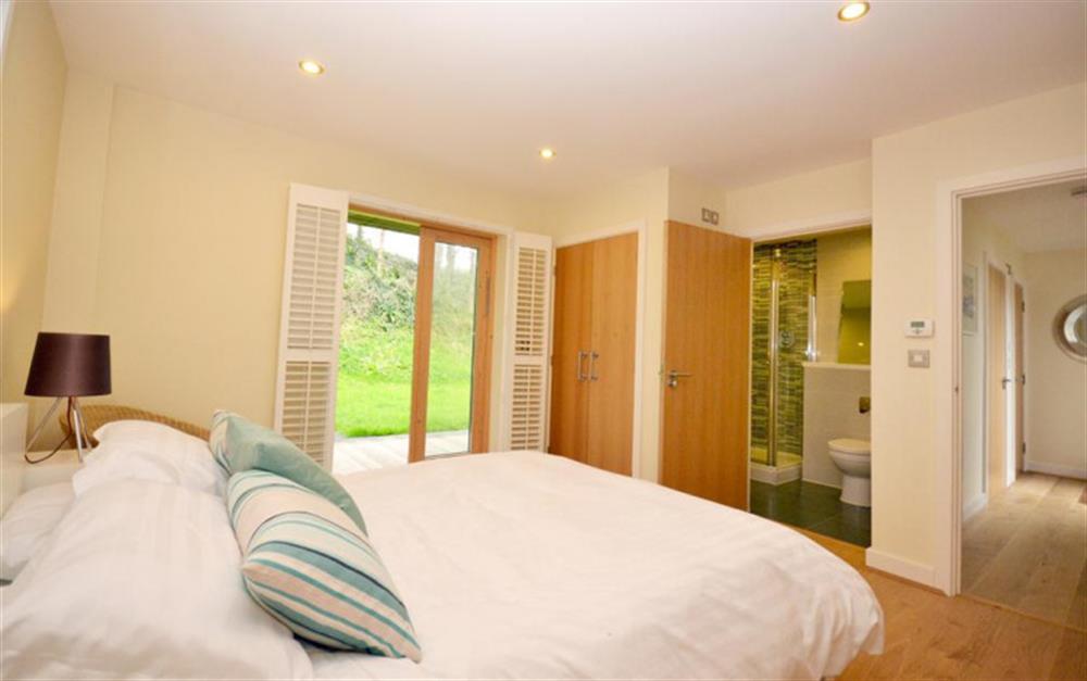 The double bedroom again at 31 Talland in Talland Bay
