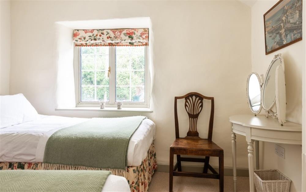 The twin bedroom  at 32 Noss Mayo in Noss Mayo