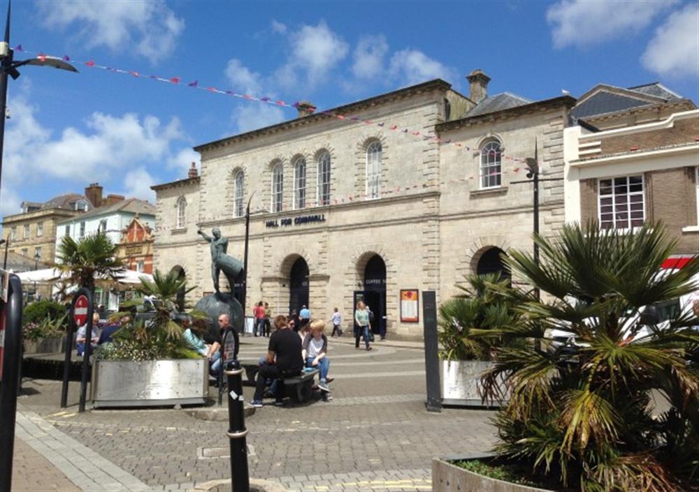 Truro is perfect for shopping, restaurants and a walk around its beautiful catherdral.