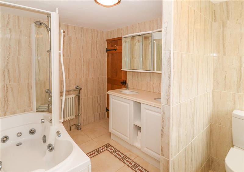 This is the bathroom at 35-37 Upper Quay Street, Amlwch