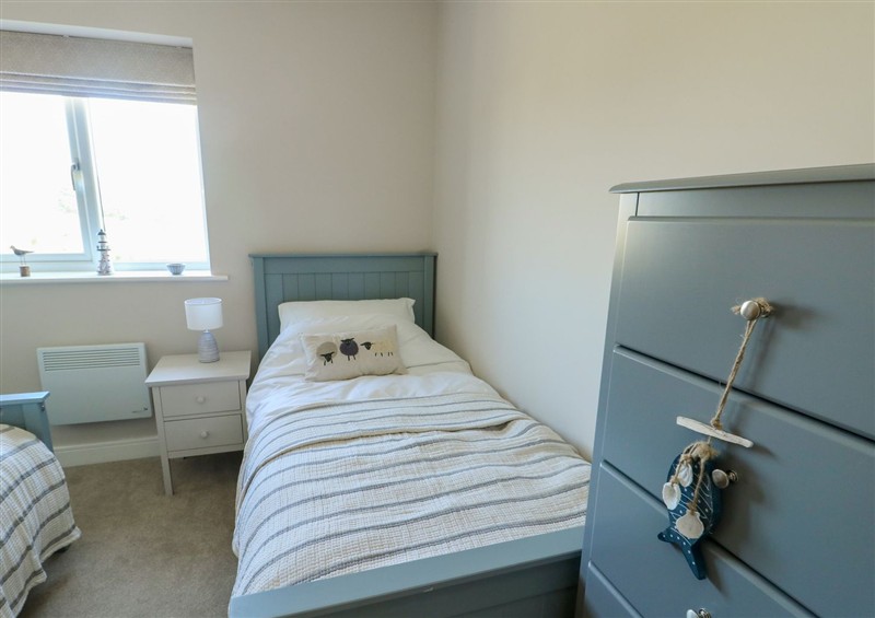 One of the 3 bedrooms (photo 2) at 36 Parc Delfryn, Brynteg near Benllech