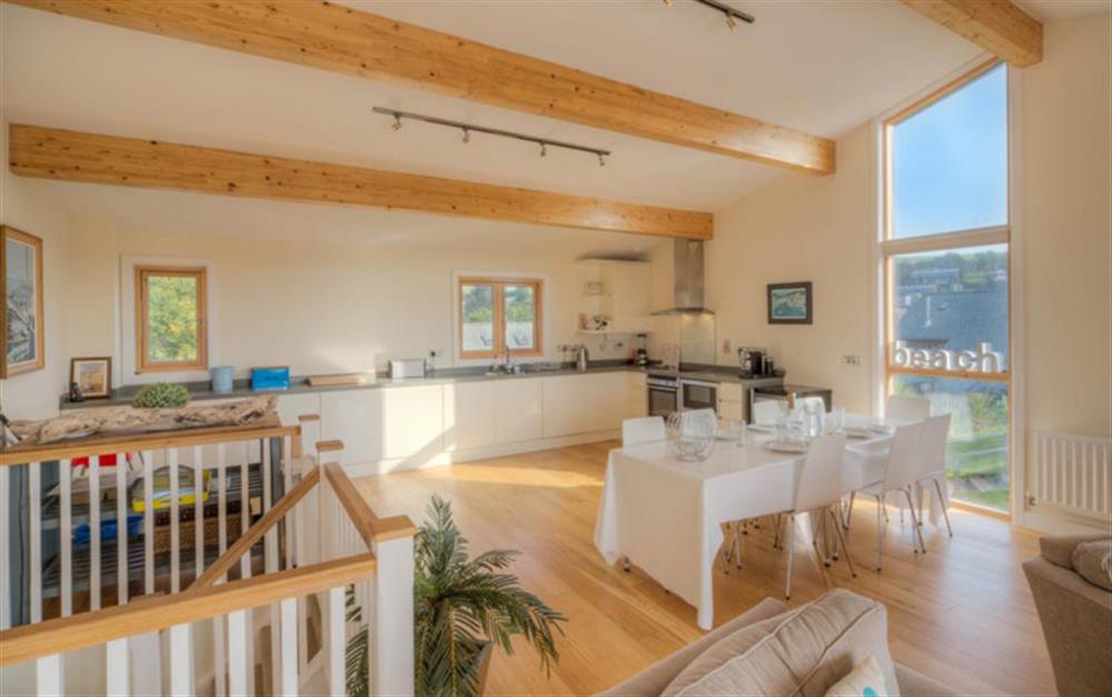 The well equipped kitchen dining area. at 36 Talland in Talland Bay