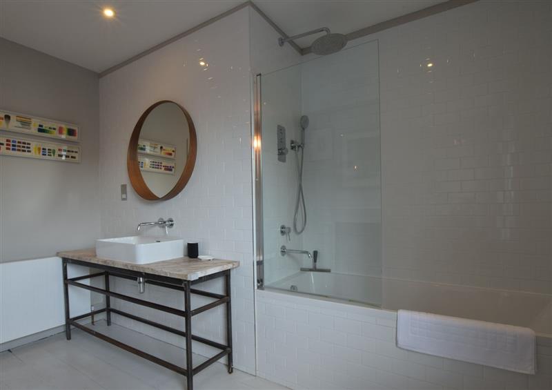 This is the bathroom (photo 5) at 37 Stradbroke Road, Southwold, Southwold