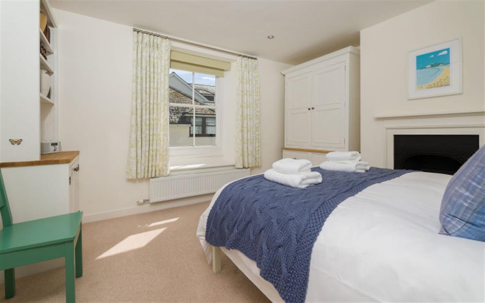 Another look at bedroom 1 (photo 2) at 3A Island Terrace in Salcombe