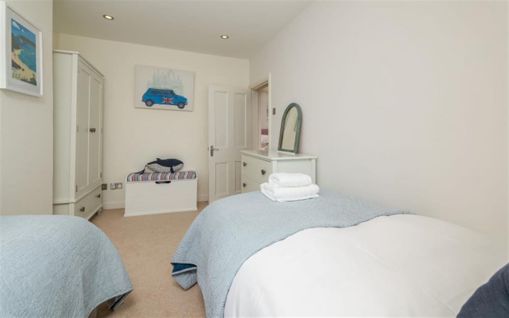 Another look at bedroom 3 at 3A Island Terrace in Salcombe