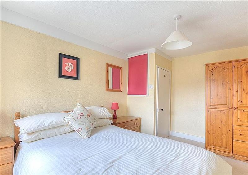 This is a bedroom at 4/5 Georges Square, Lyme Regis