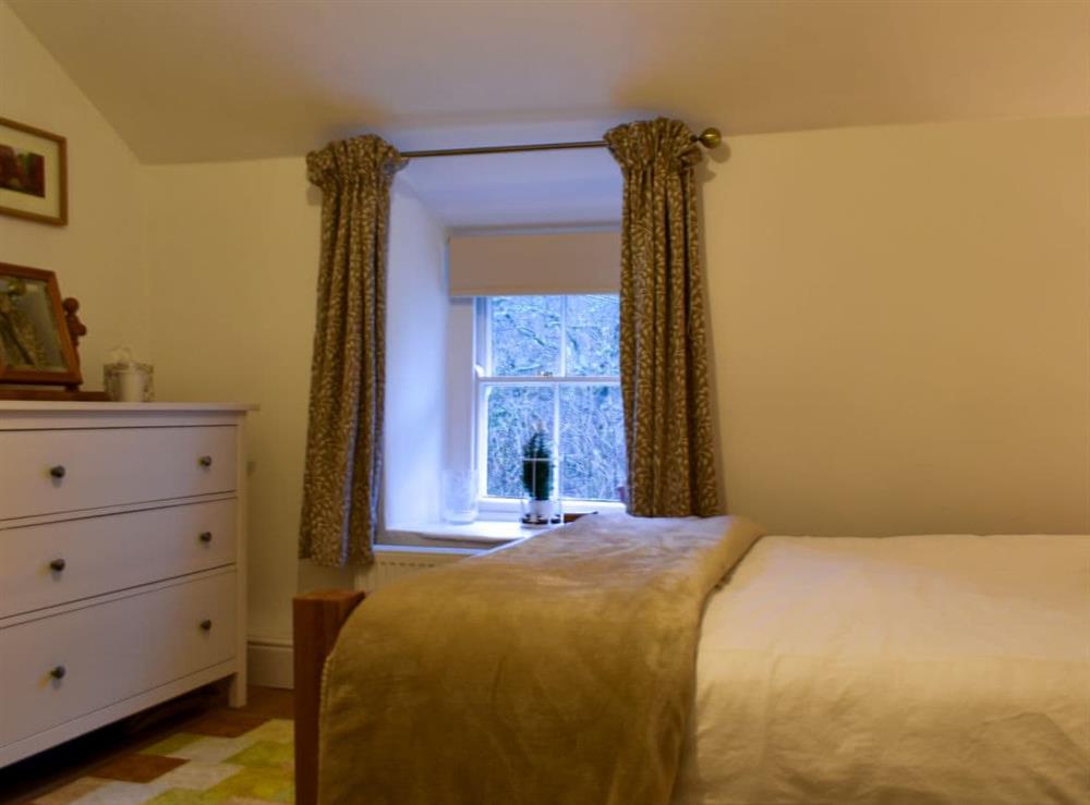 Double bedroom (photo 2) at 4 Banc Llugwy in Betws-y-Coed, Gwynedd