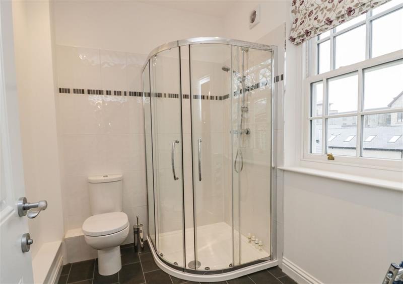 Bathroom at 4 Beezon Lodge, Kendal