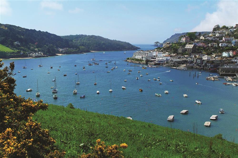 Overlooking the town and harbour at 4 Blue View in , Salcombe