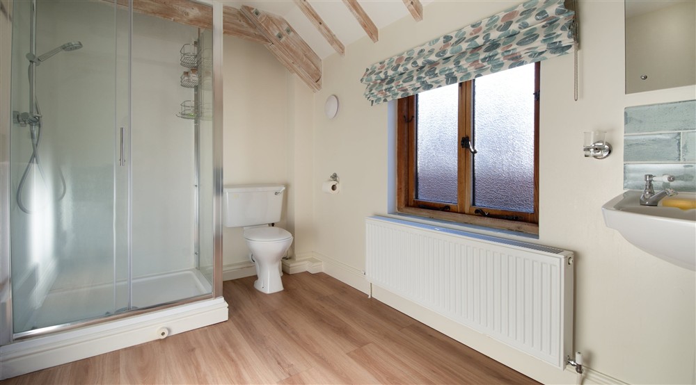 The bathroom (photo 2) at 4 Cart Lodge Barn in Upper Sheringham, Norfolk