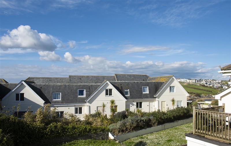 Outside at 4 Glendorgal Sands, Cornwall