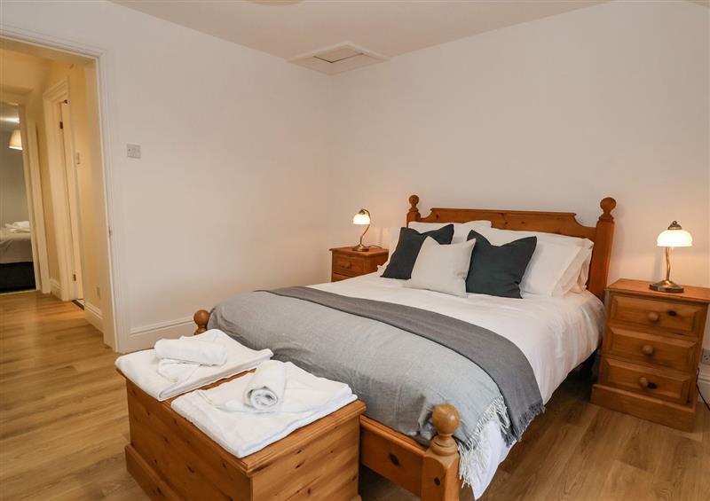 One of the 3 bedrooms (photo 2) at 4 Green Farm Cottage, Saughall