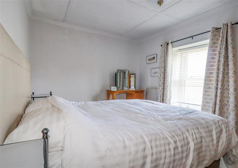 A bedroom in 4 Greenbank Terrace at 4 Greenbank Terrace, St Dennis