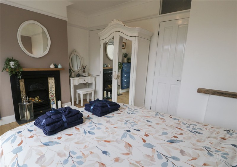 One of the 3 bedrooms (photo 2) at 4 Haven Villas, Conwy