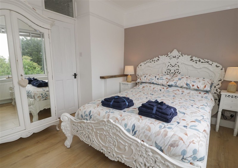 This is a bedroom (photo 2) at 4 Haven Villas, Conwy