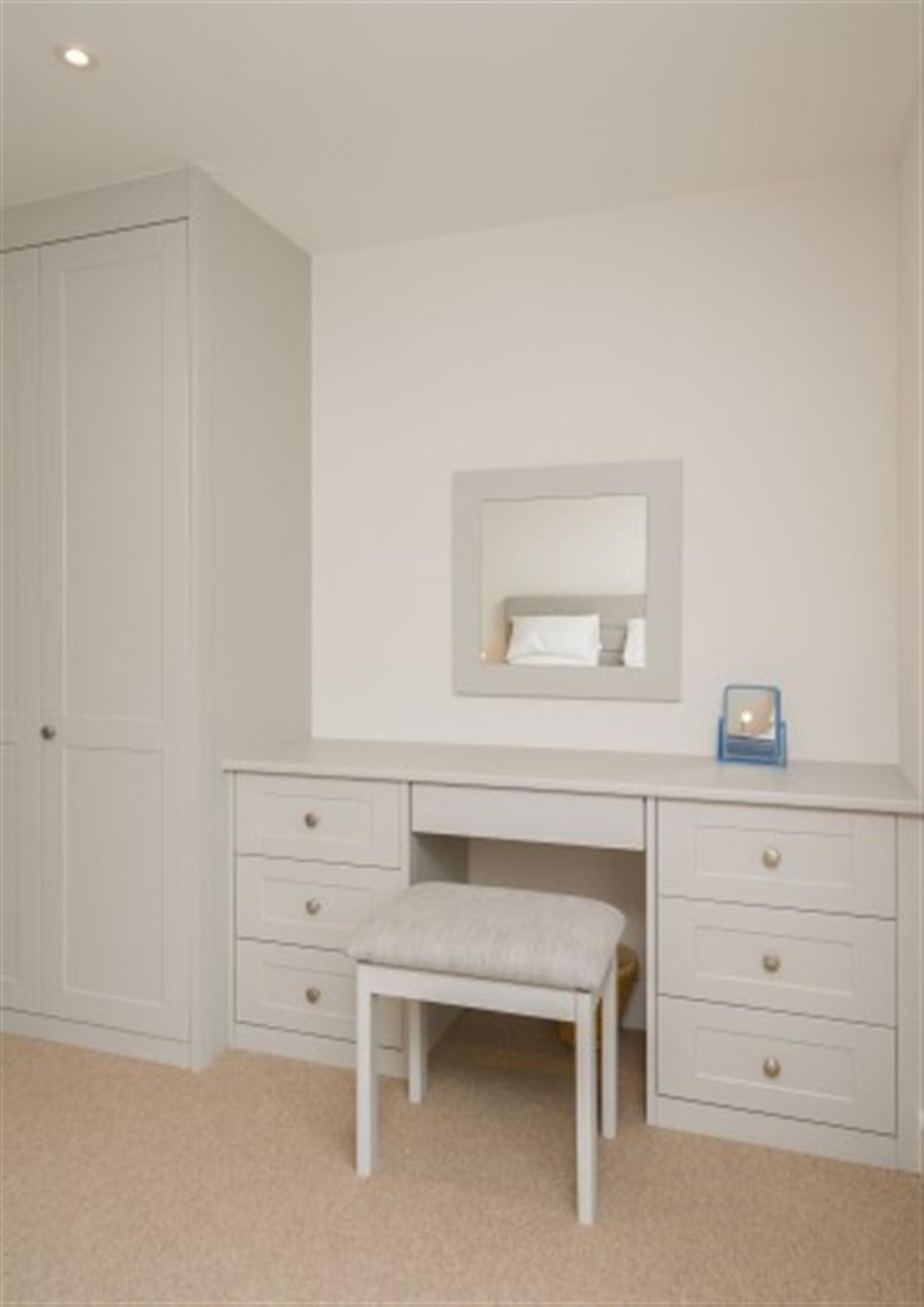 The dressing table in bedroom 1 at 4 Island Place in Salcombe