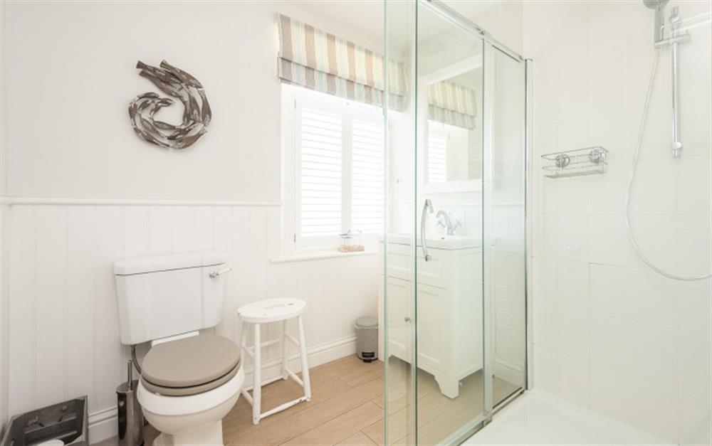 The family shower room at 4 Island Street in Salcombe