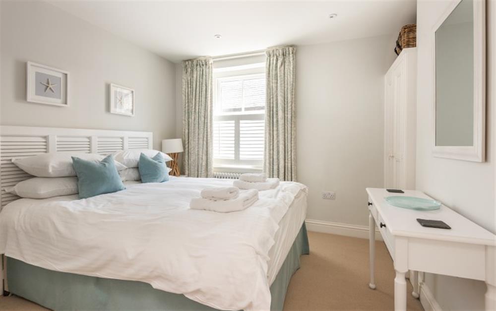 The Master bedroom (photo 2) at 4 Island Street in Salcombe