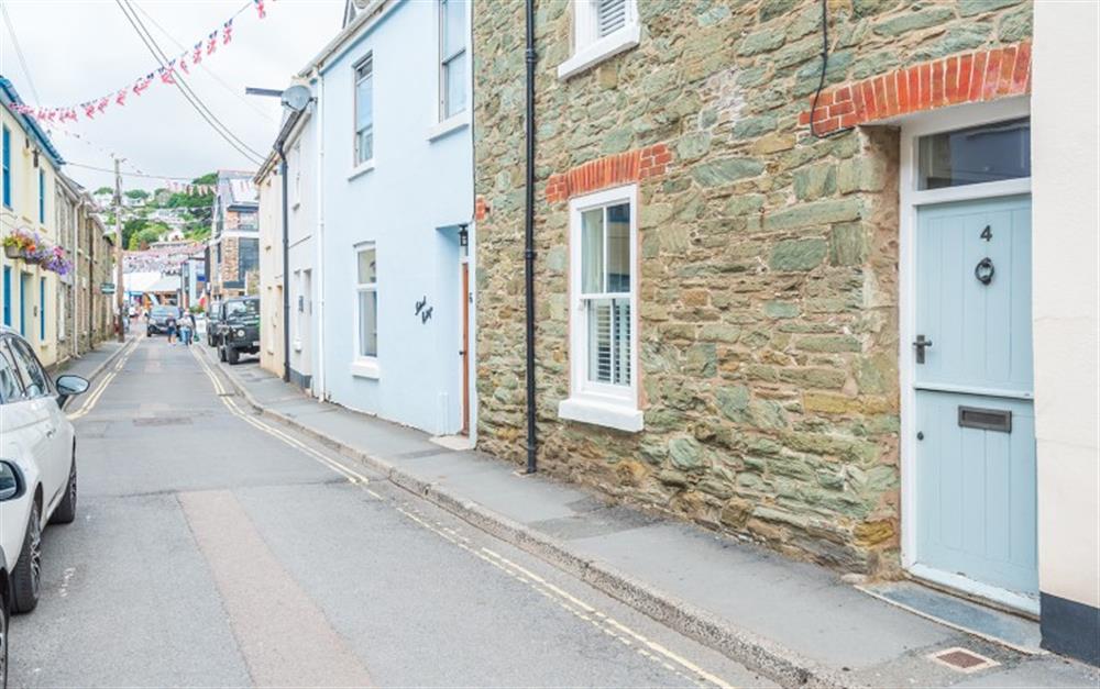 The view of the historic Island Street at 4 Island Street in Salcombe