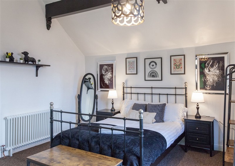 A bedroom in 4 Kingscliffe Street (photo 4) at 4 Kingscliffe Street, Manchester