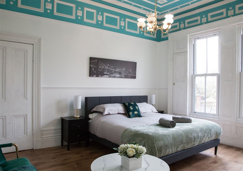 One of the 6 bedrooms at 4 Kingscliffe Street, Manchester