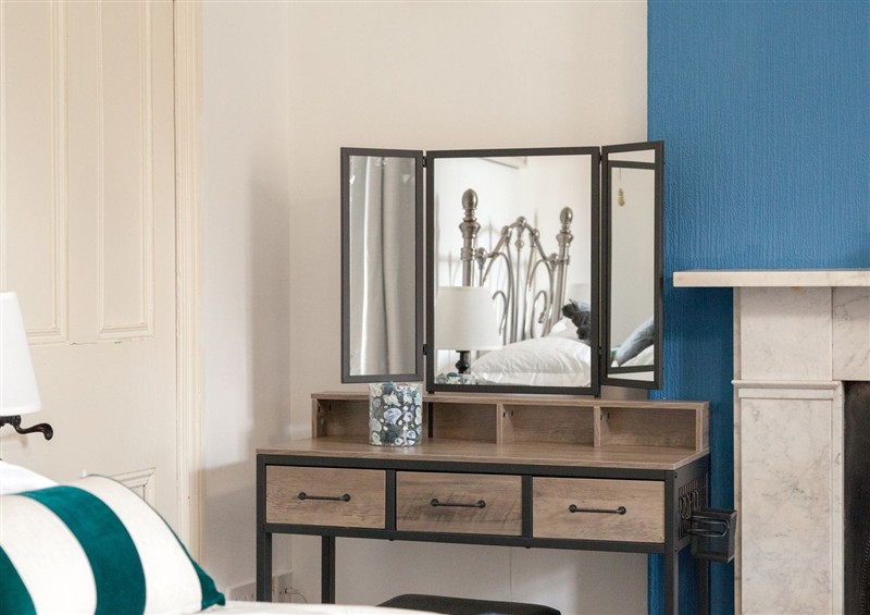 One of the bedrooms (photo 2) at 4 Kingscliffe Street, Manchester