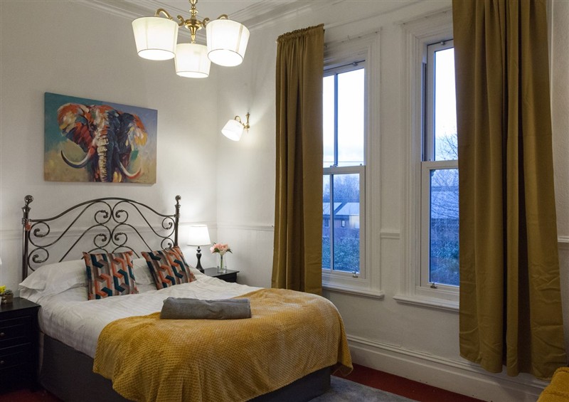 One of the bedrooms (photo 4) at 4 Kingscliffe Street, Manchester