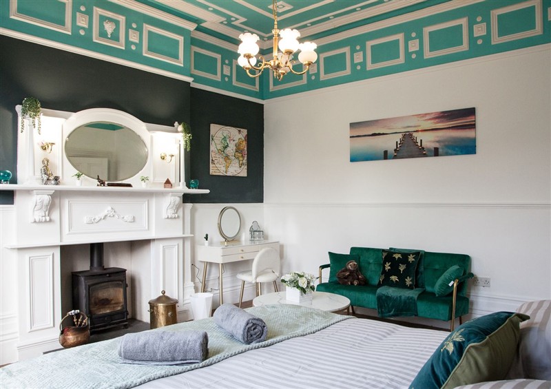 This is a bedroom (photo 3) at 4 Kingscliffe Street, Manchester