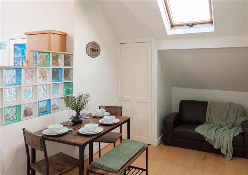This is the living room at 4 Kingscliffe Street, Manchester