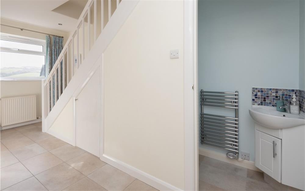 The entrance hall and ground floor cloakroom at 4 Lakeside in Salcombe