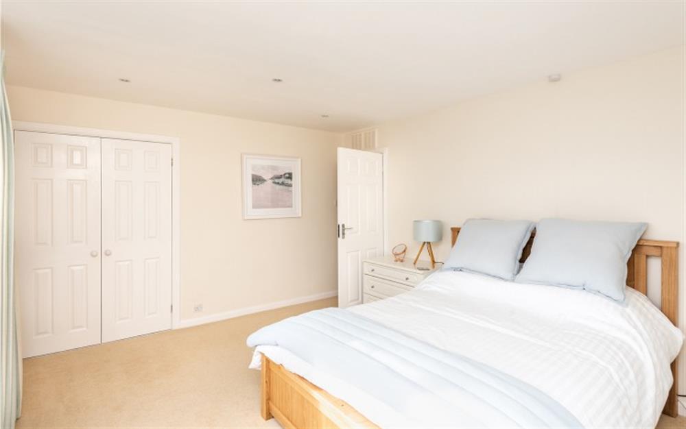 The master bedroom at 4 Lakeside in Salcombe