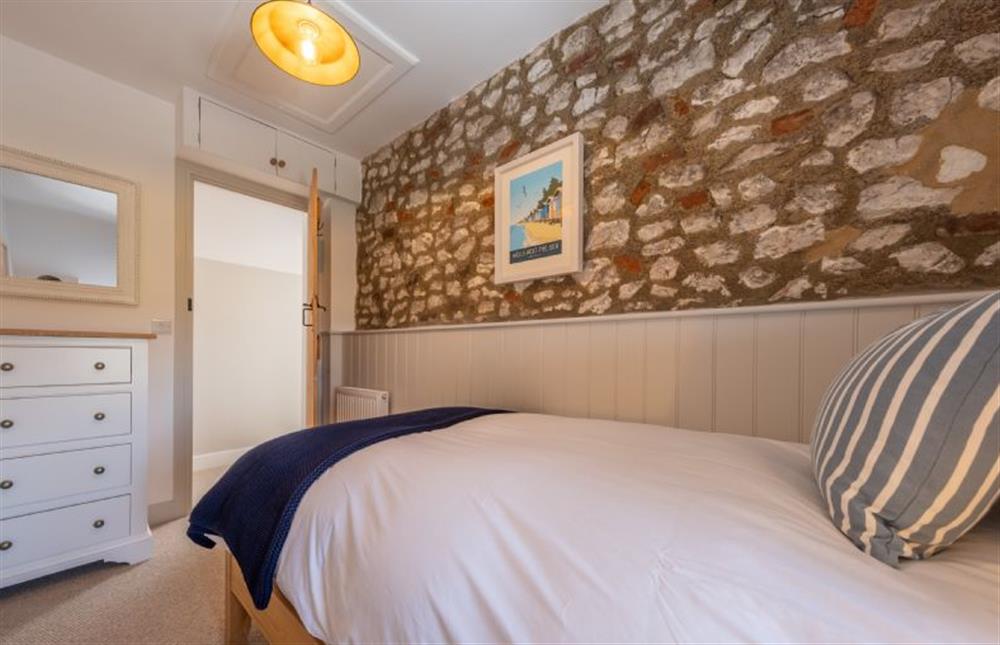 First floor: Single bedroom (photo 2) at 4 Malthouse Cottages, Thornham near Hunstanton