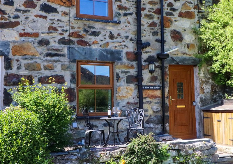 The setting of 4 Old Tanrhiw at 4 Old Tanrhiw, Beddgelert
