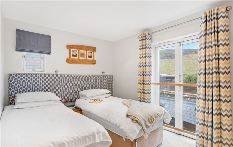 Bedroom at 4 Out Of The Blue, Devon