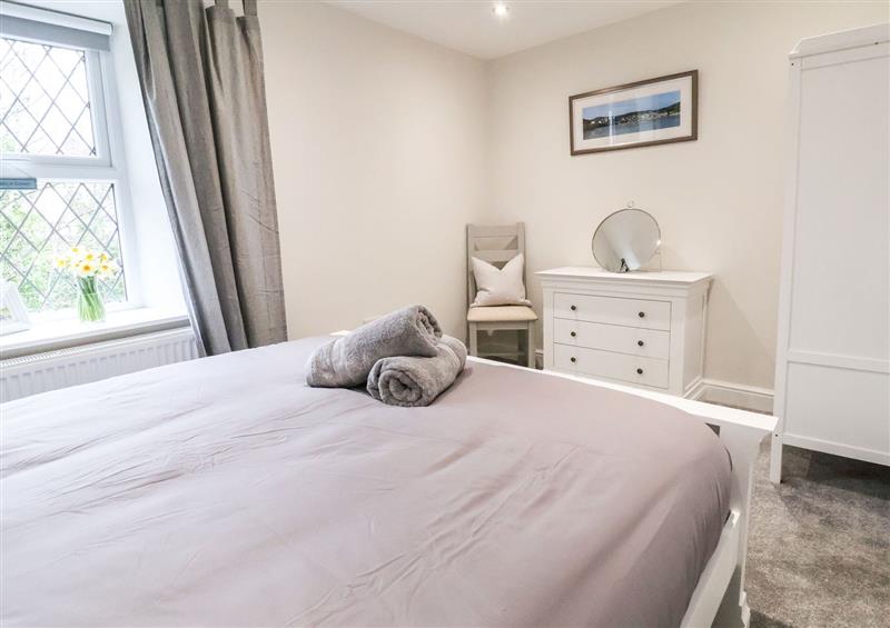 This is a bedroom (photo 3) at 4 Railway Terrace, Conwy