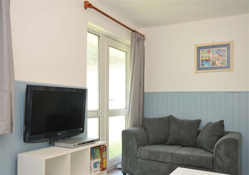 Inside at 4 Rosecraddoc Lodge Holiday Bungalows, Liskeard