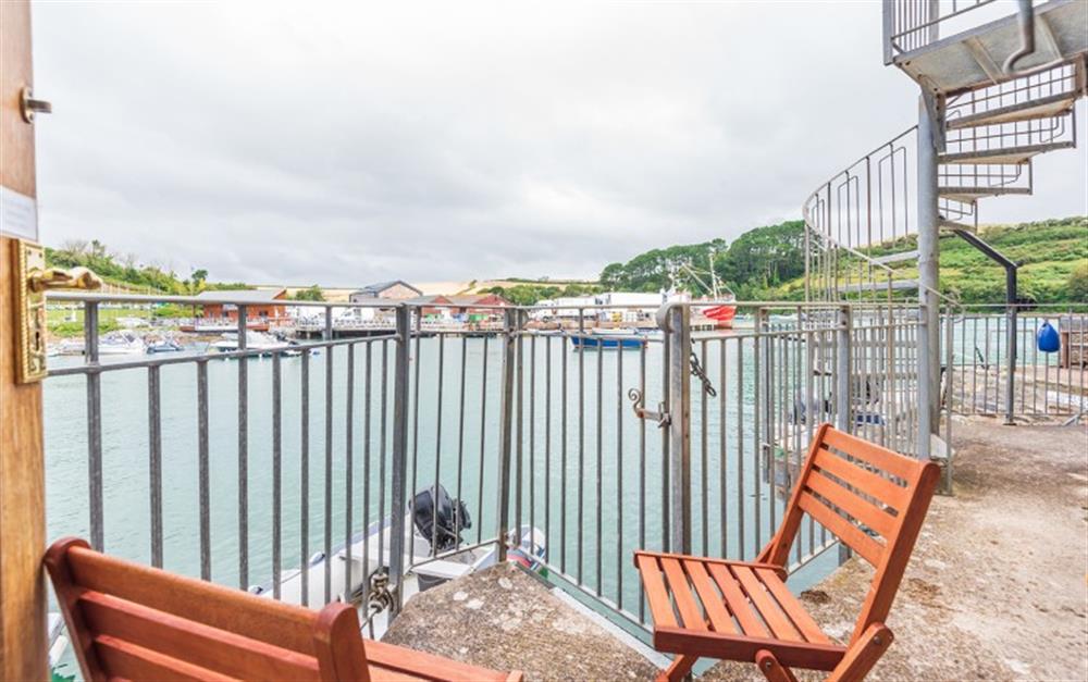 The outdoor seating area at 4 Tappers Quay in Salcombe