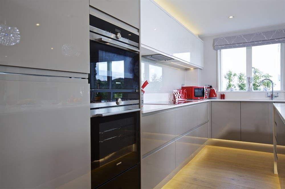 Stylish,very well equipped kitchen at 4 The Drive, Hillfield Village in , Hillfield, Dartmouth