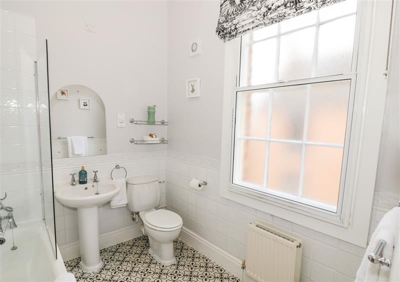 Bathroom at 4 The Old Council House, Shipston-On-Stour